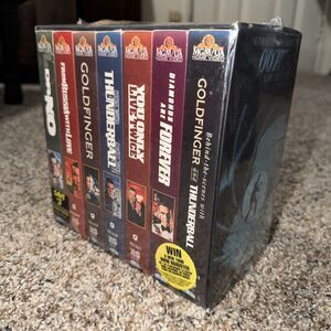 James Bond 007 Deluxe Edition VHS Gift Set (1995) New Sealed 6 Films + 1 Bonus